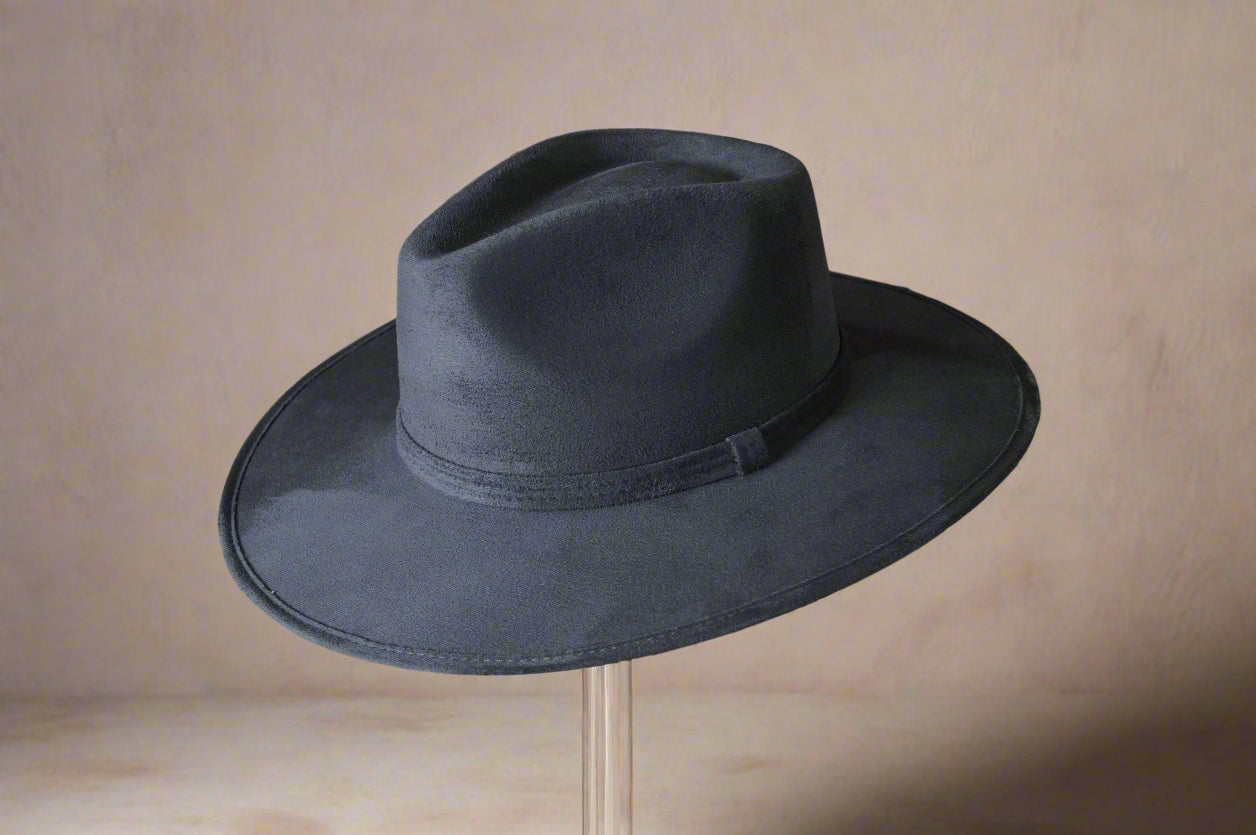 Fedora | ALYSSA
