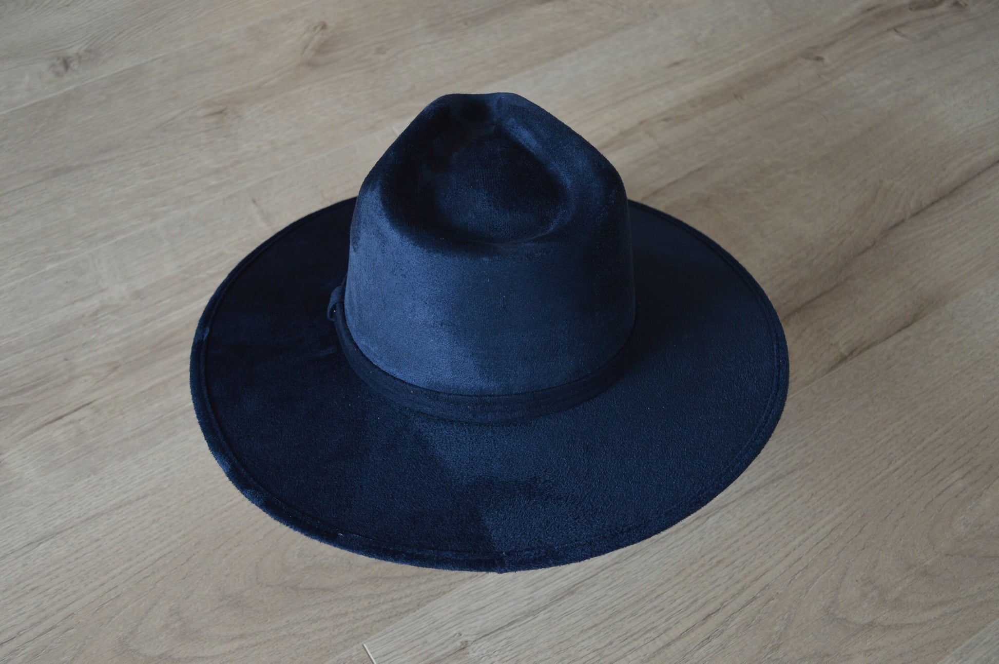 Fedora | DIANELLA