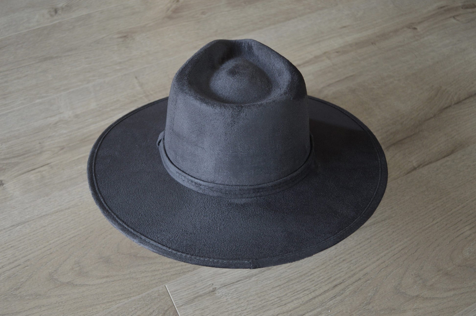 Fedora | ALYSSA