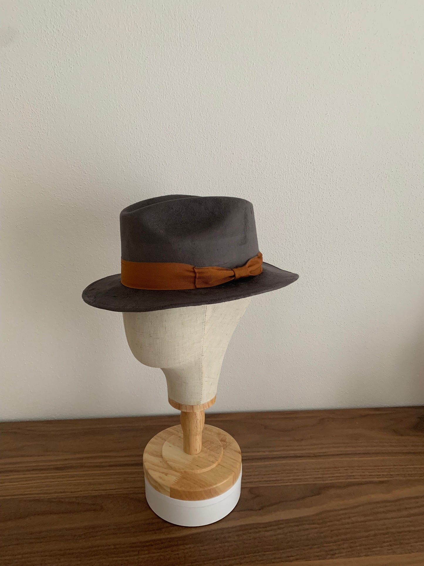 Trilby | GINSTER