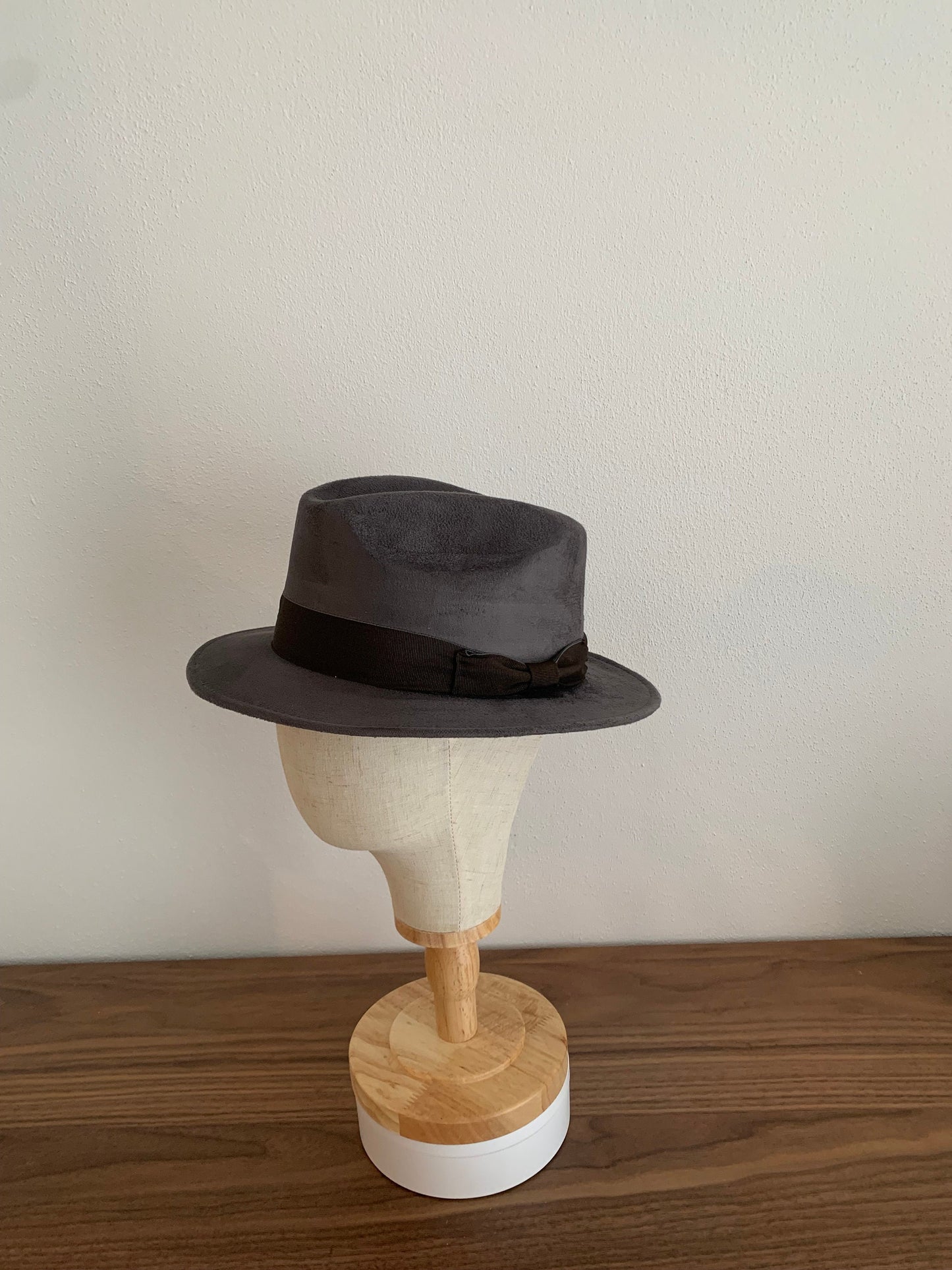 Trilby | GINSTER