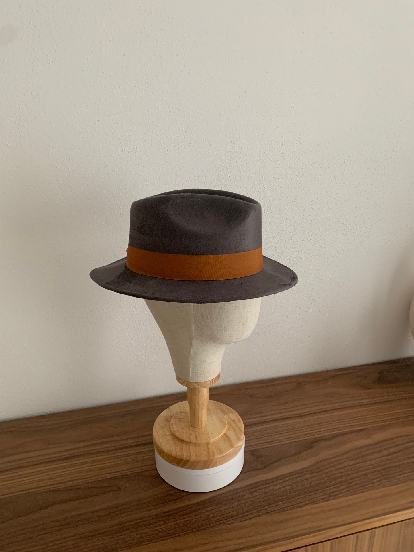 Trilby | GINSTER