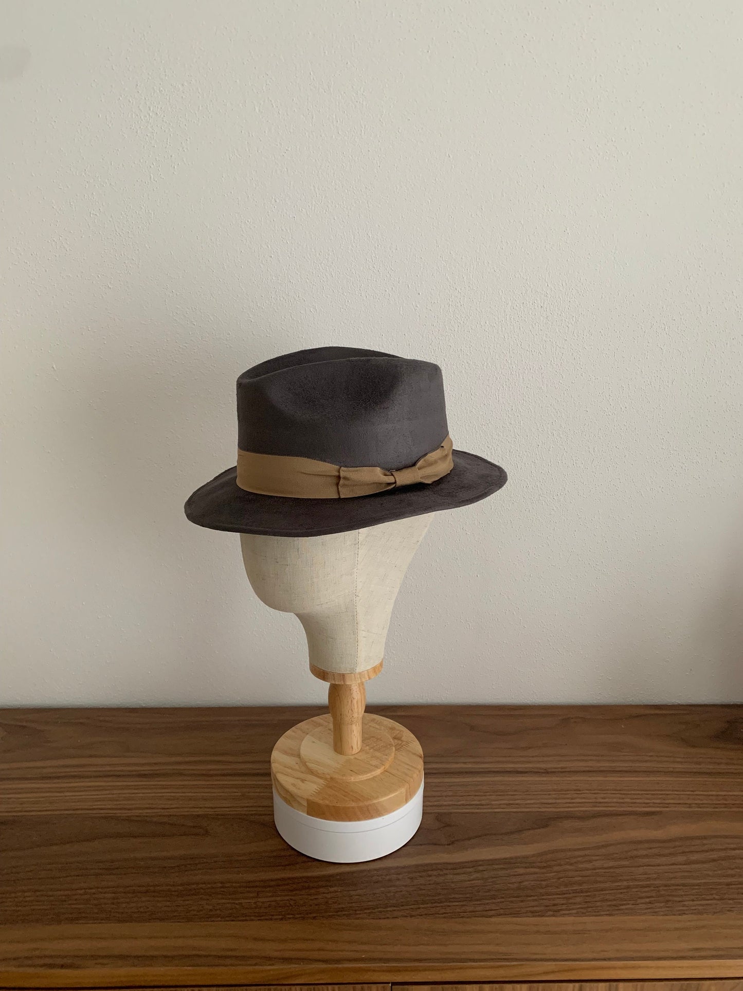 Trilby | GINSTER